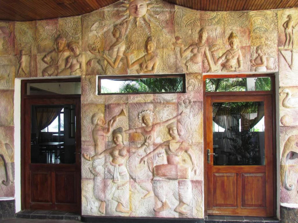 Miltons Beach Resort Unawatuna Exterior photo