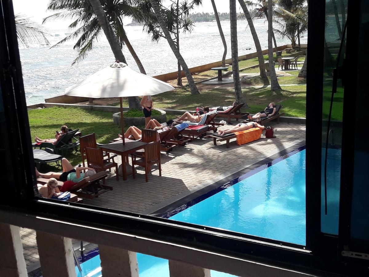 Miltons Beach Resort Unawatuna Exterior photo