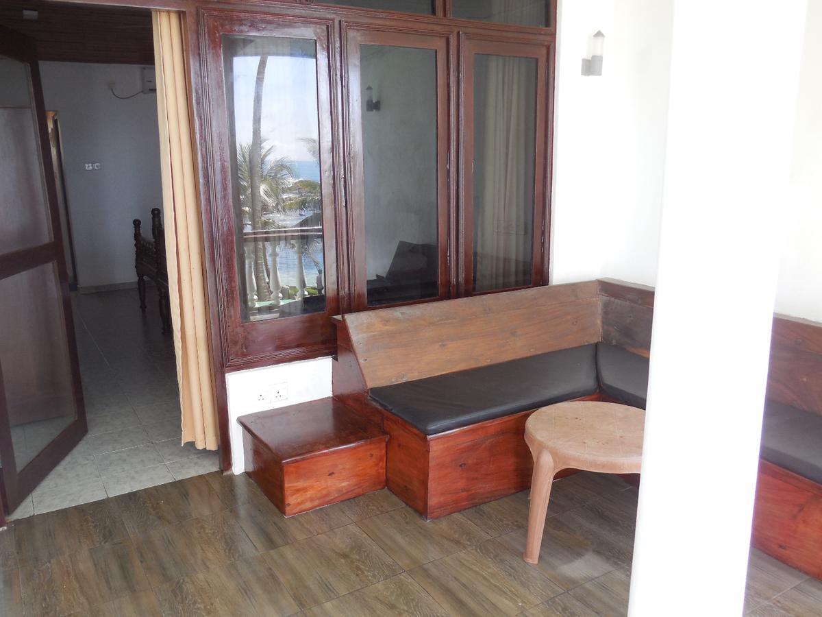 Miltons Beach Resort Unawatuna Exterior photo