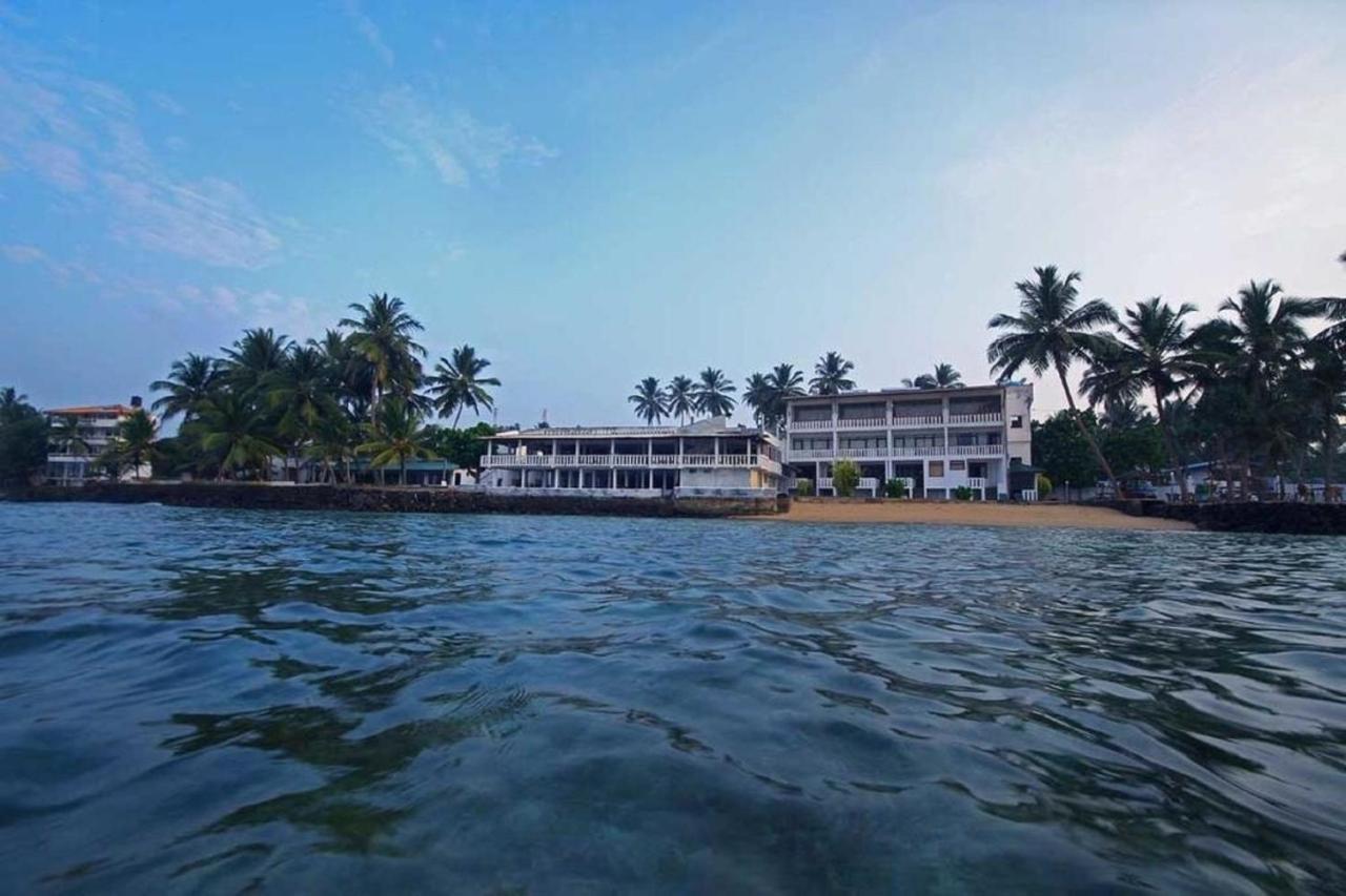 Miltons Beach Resort Unawatuna Exterior photo